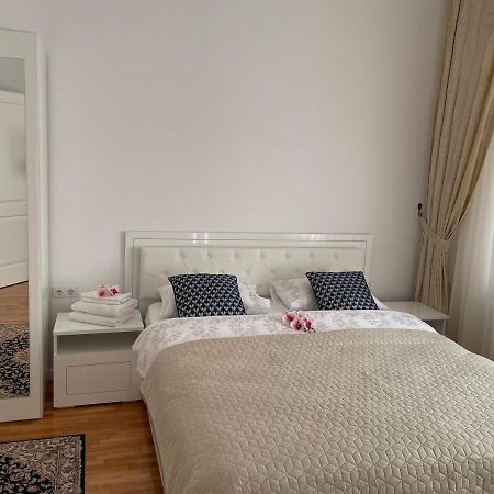 Orhideea Apartment 오라데아 외부 사진